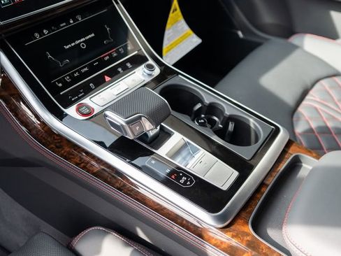 New 2026 Audi SQ7 Prestige image 12