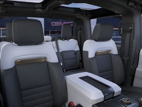 New 2025 GMC Hummer EV 2X w/ LPO, Dark Essentials Package image 24