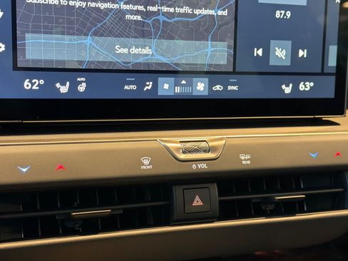 New 2026 Lexus ES 350e FWD image 18