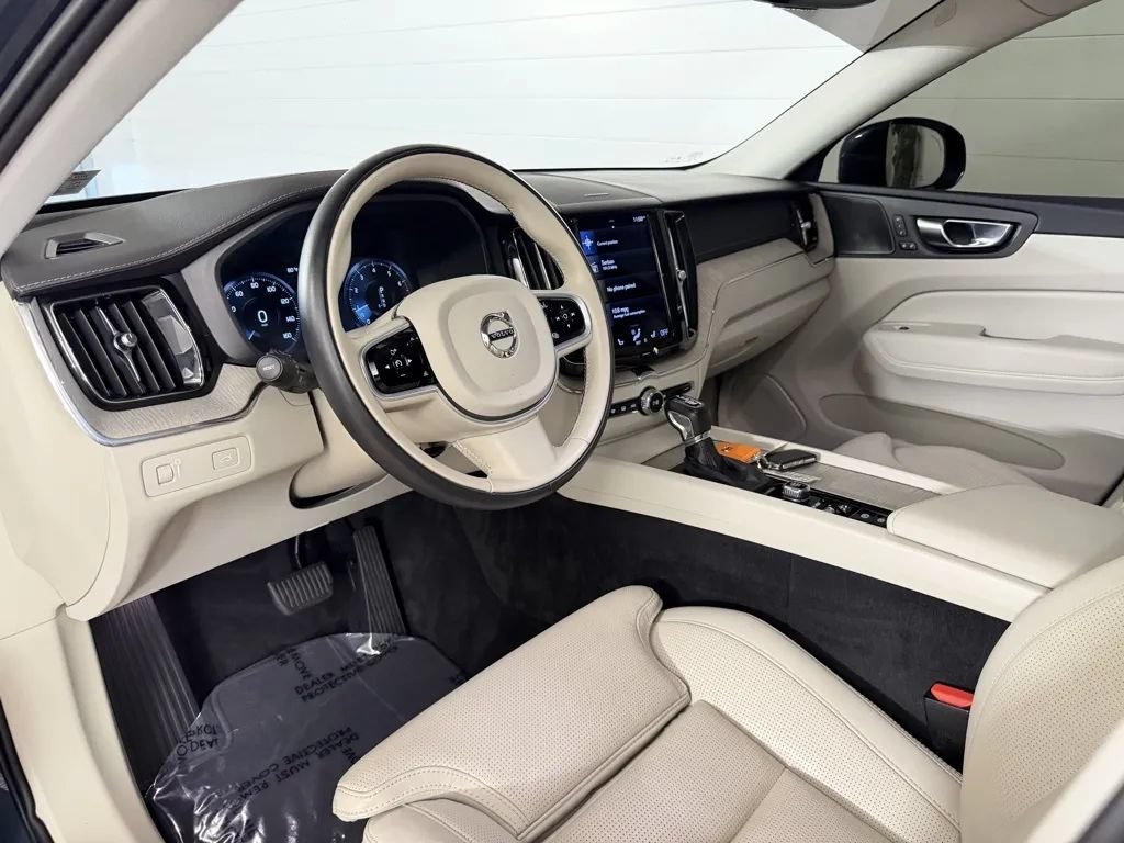 Used 2021 Volvo XC60 T6 Inscription w/ Advanced Package AWD/4WD image 11