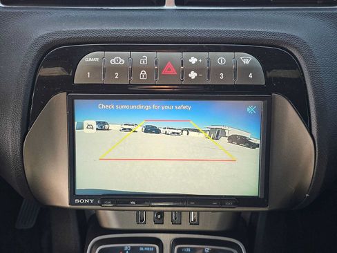 Used 2010 Chevrolet Camaro LT RWD image 27