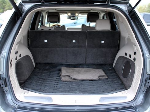 Used 2012 Jeep Grand Cherokee Overland image 37