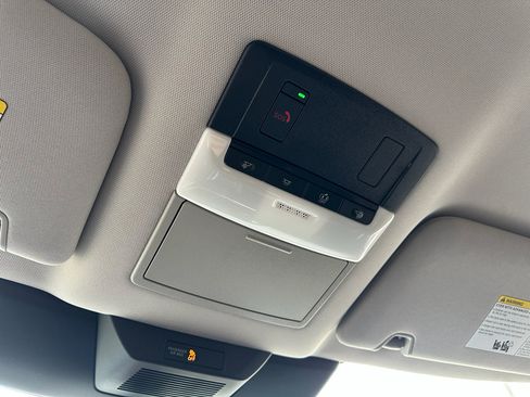 Used 2022 Nissan Pathfinder SL image 22