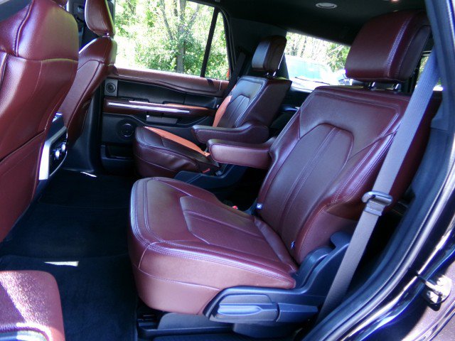 Used 2024 Ford Expedition Limited AWD/4WD image 15