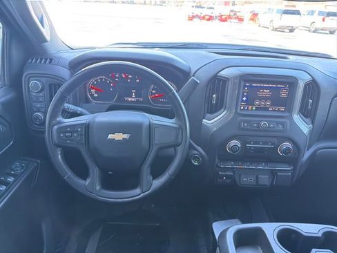 Used 2023 Chevrolet Silverado 1500 Custom image 15