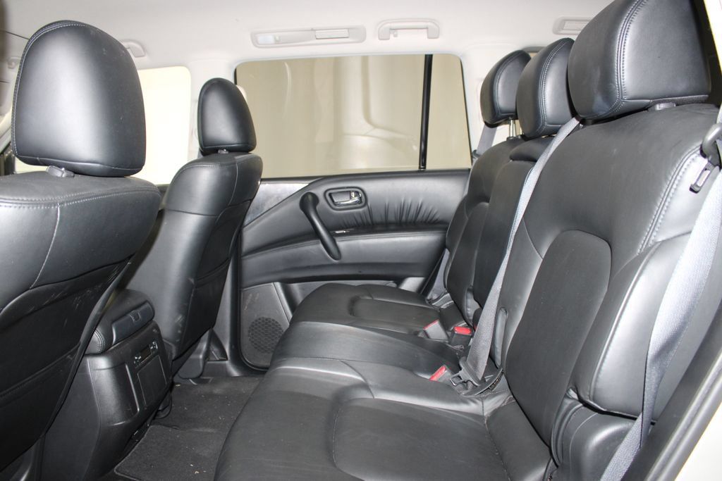 Used 2024 Nissan Armada SV RWD image 17