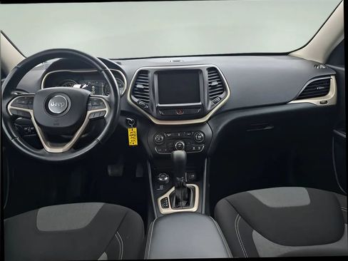 Used 2014 Jeep Cherokee Latitude image 13