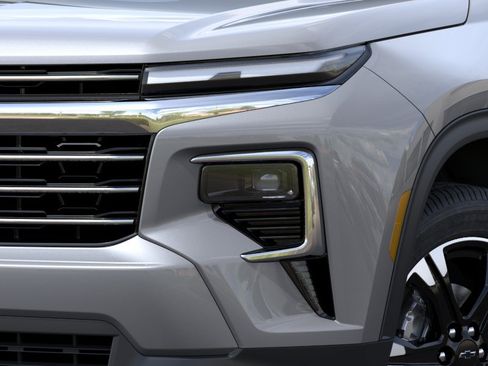 New 2027 Chevrolet Traverse LT w/ Sun and Wheel Package AWD/4WD image 34