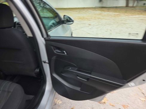 Used 2016 Chevrolet Sonic LT FWD image 15