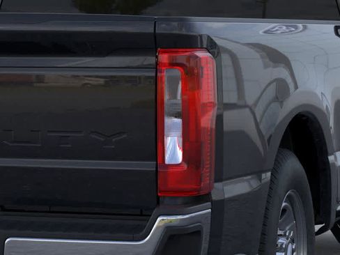 New 2025 Ford F350 XL w/ XL Chrome Package image 21