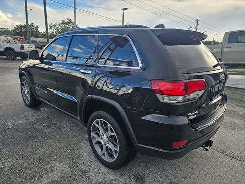 Used 2021 Jeep Grand Cherokee Limited AWD/4WD image 3