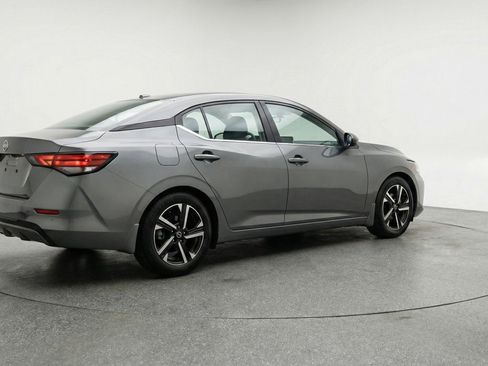 Used 2025 Nissan Sentra SV FWD image 9