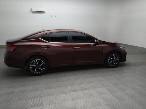 Used 2025 Nissan Sentra SV FWD image 10