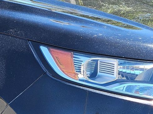 Used 2017 Ford Edge SEL w/ Equipment Group 201A AWD/4WD image 8