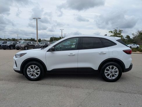 Used 2025 Ford Escape Active AWD/4WD image 8