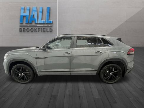 New 2026 Volkswagen Atlas Cross Sport SEL R-Line image 2