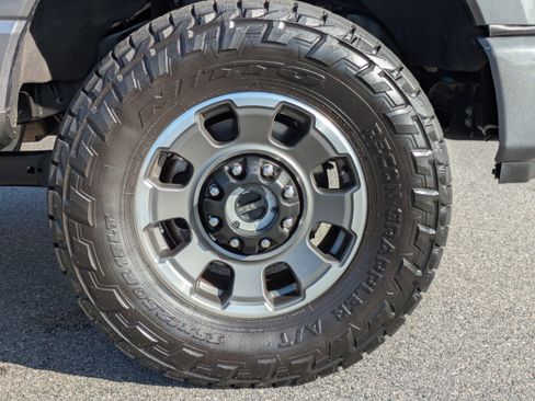 Used 2023 Ford F250 Lariat w/ Lariat Ultimate Package image 11