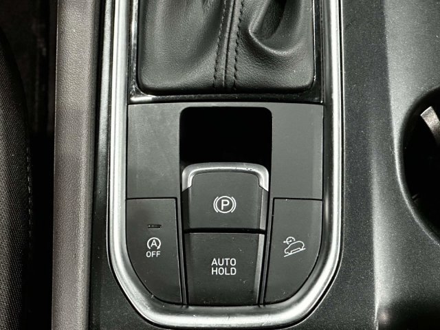 Used 2020 Hyundai Santa Fe SE AWD/4WD image 21