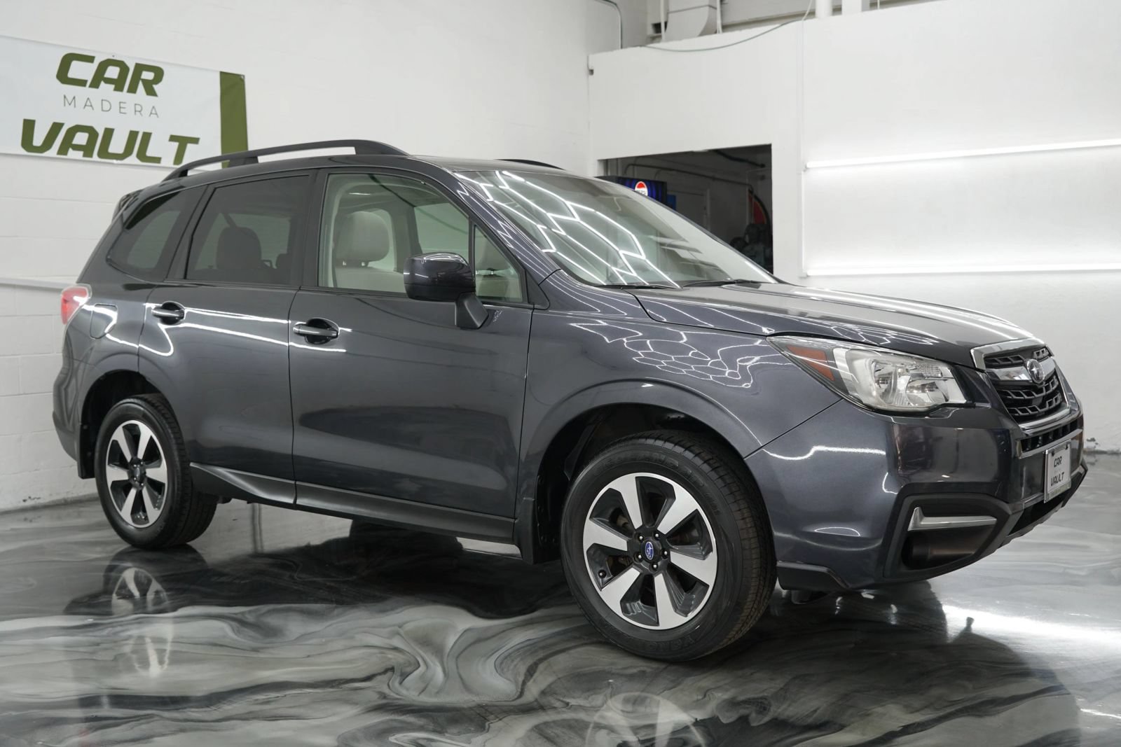 Used 2017 Subaru Forester 2.5i Premium w/ All-Weather Package AWD/4WD image 5