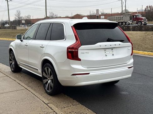 Used 2024 Volvo XC90 T8 Ultimate w/ Lounge Package image 6