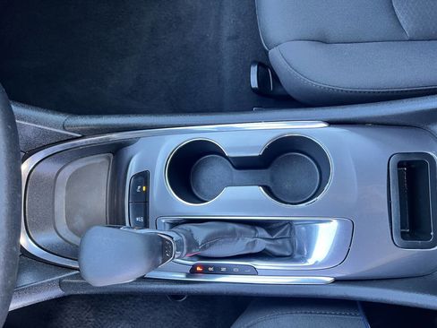 Used 2021 Chevrolet Malibu LS w/ Driver Confidence Package II image 33