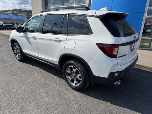 Used 2023 Honda Passport TrailSport image 3