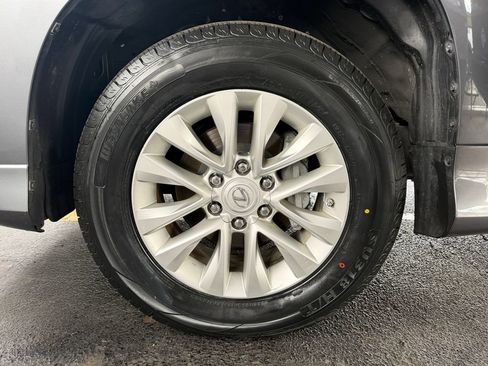 Used 2017 Lexus GX 460 Premium AWD/4WD image 46