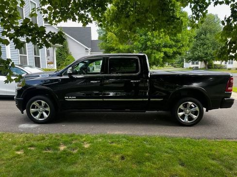 Used 2019 RAM 1500 Limited AWD/4WD image 3
