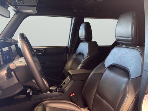Used 2025 Ford Bronco Outer Banks image 15