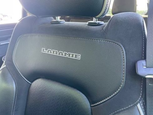 Used 2021 RAM 1500 Laramie AWD/4WD image 12