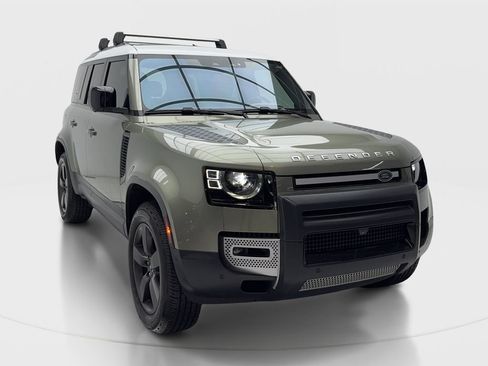 Used 2022 Land Rover Defender 110 S AWD/4WD image 2