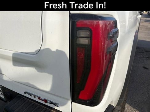 Certified 2025 GMC Sierra 2500 AT4X image 10