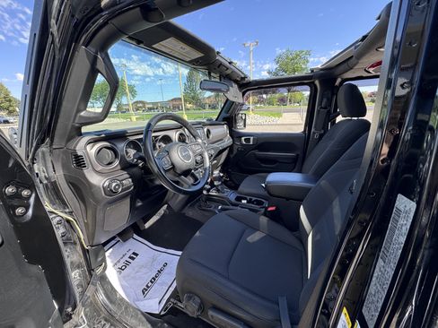 Used 2020 Jeep Wrangler Unlimited Sport S AWD/4WD image 13