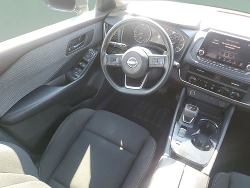 Used 2023 Nissan Rogue S FWD image 12