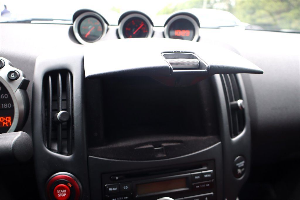 Used 2012 Nissan 370Z Coupe RWD image 20