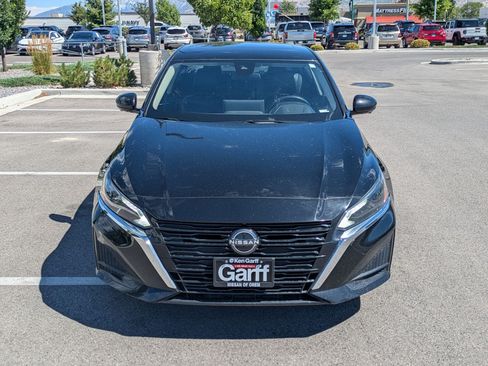 Used 2023 Nissan Altima 2.5 SL AWD/4WD image 11