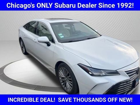 Used 2019 Toyota Avalon XLE image 1