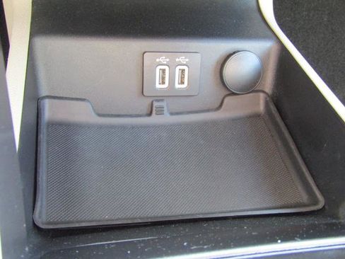Certified 2020 Ford Fusion SEL FWD image 24