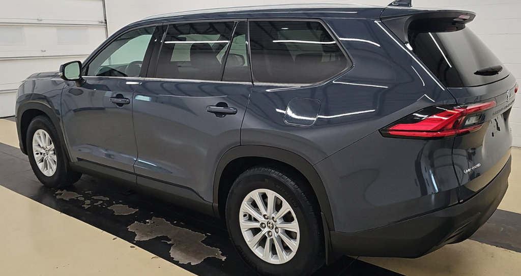 Used 2024 Toyota Grand Highlander AWD Hybrid image 6