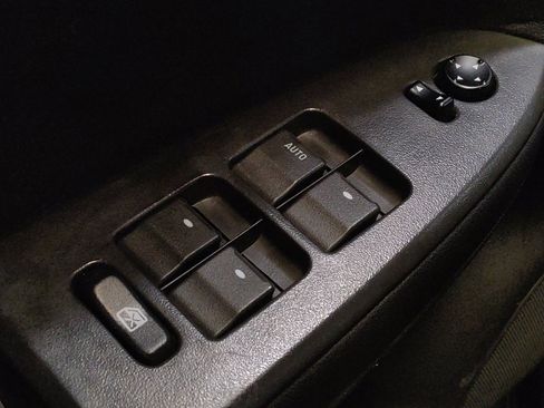 Used 2014 Chevrolet Impala LT w/ LT Sunroof Package image 27