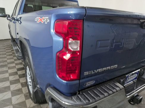 New 2026 Chevrolet Silverado 2500 LT w/ Convenience Package AWD/4WD image 11
