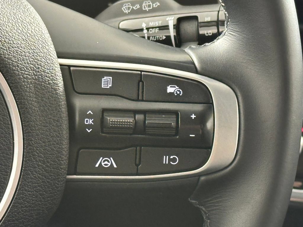 Used 2023 Kia Sportage EX FWD image 31
