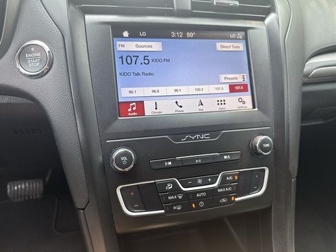 Used 2019 Ford Fusion SE w/ Equipment Group 151A FWD image 33