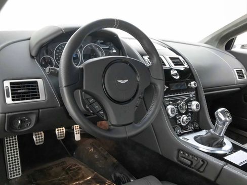 Used 2009 Aston Martin DBS Coupe RWD image 3