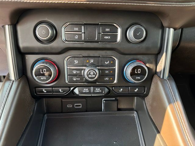 Certified 2022 Chevrolet Tahoe LT w/ Luxury Package AWD/4WD image 20