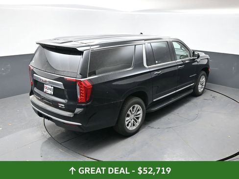 Used 2024 GMC Yukon XL SLT AWD/4WD image 48