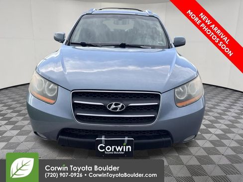 Used 2009 Hyundai Santa Fe Limited w/ Navigation Pkg 5 FWD image 2