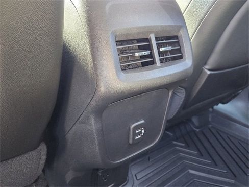 Used 2024 GMC Terrain AT4 image 10