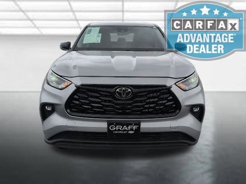 Used 2024 Toyota Highlander LE image 27
