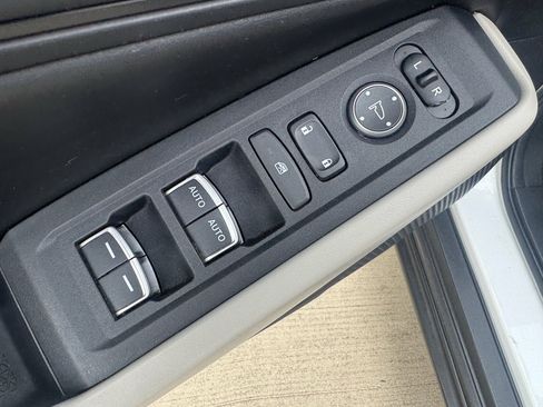 Certified 2023 Honda Accord EX image 10